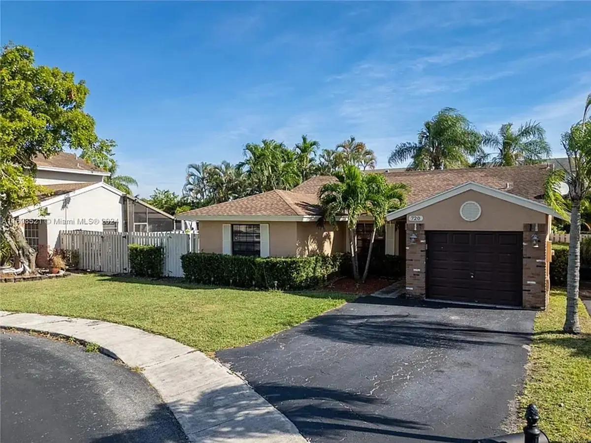 Davie, FL 33325